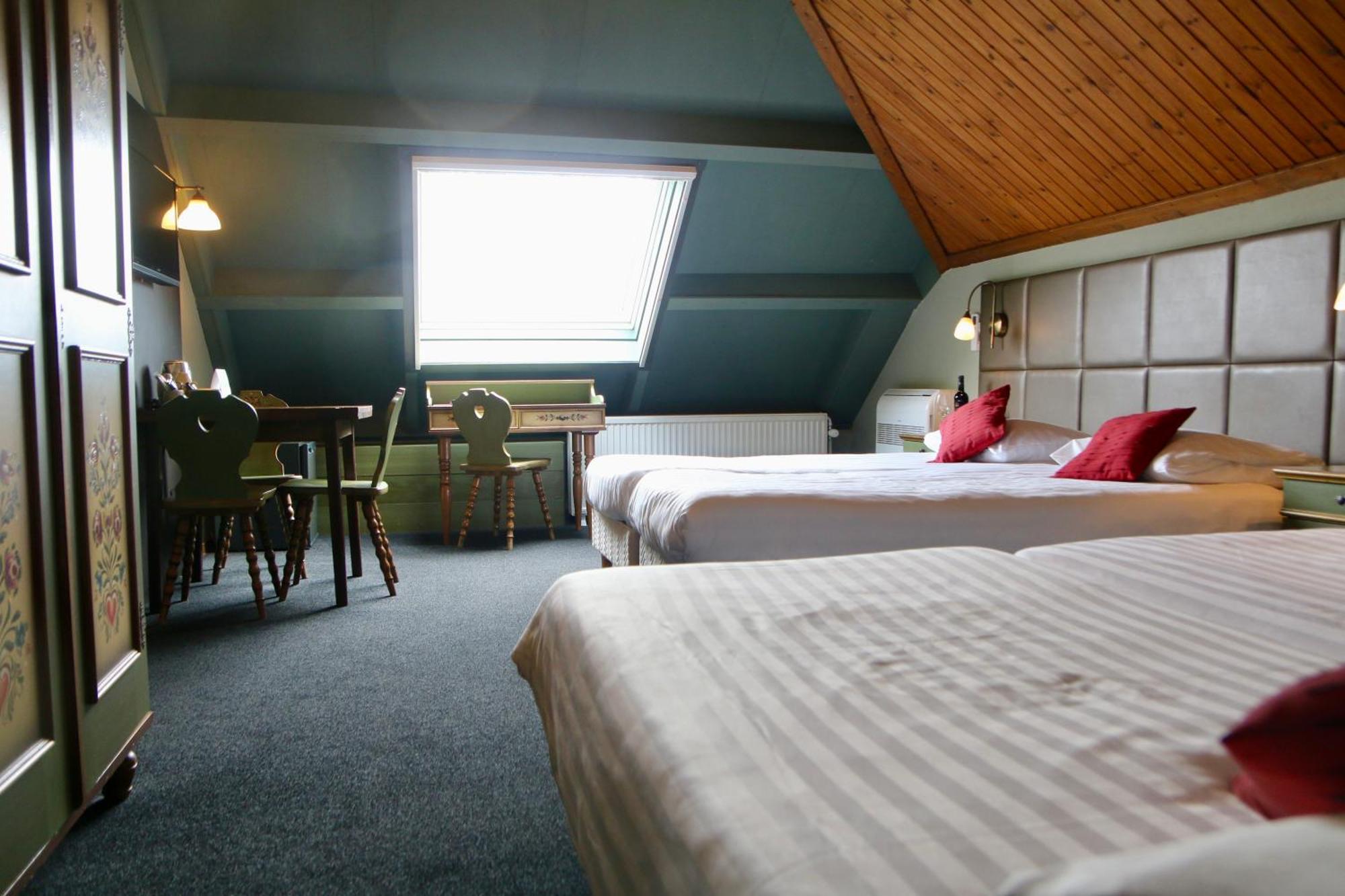 Hotel Restaurant De Roosterhoeve Roosteren Eksteriør bilde