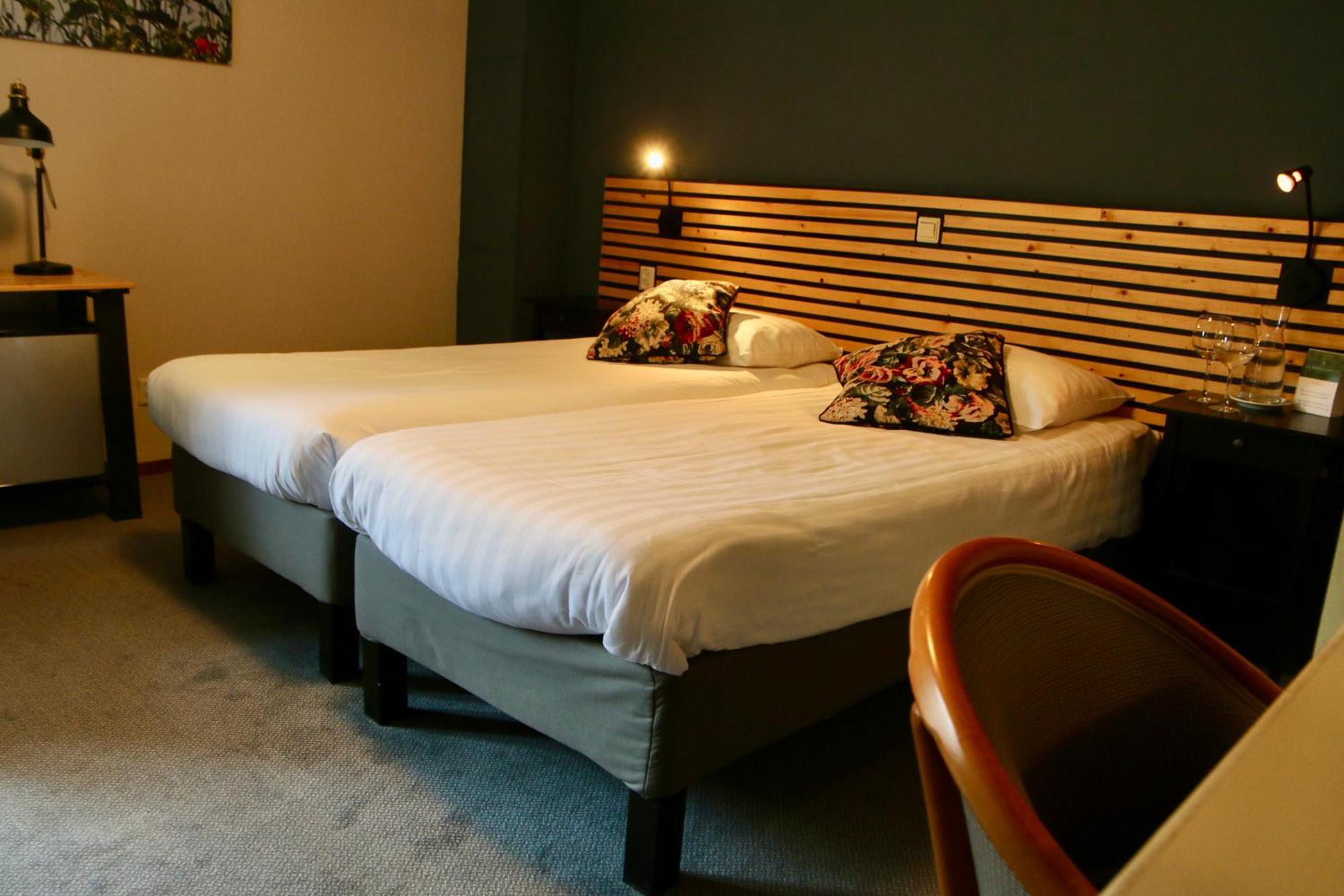 Hotel Restaurant De Roosterhoeve Roosteren Eksteriør bilde